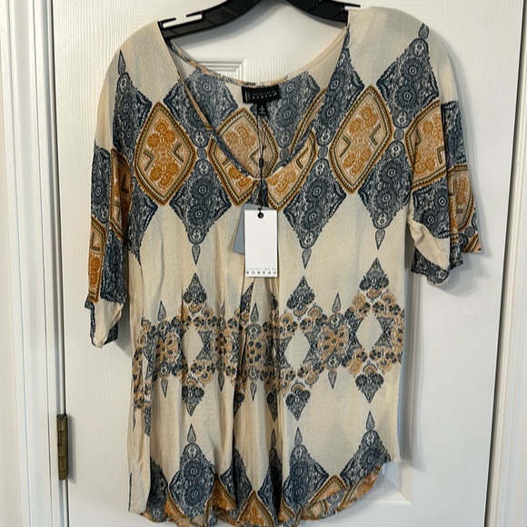 bobeau Tops - NWT Boho Top